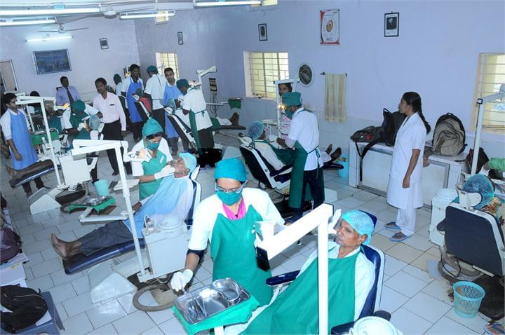 S.J.M Dental College and Hospital Chitradurga Campus Laboratory photo 1